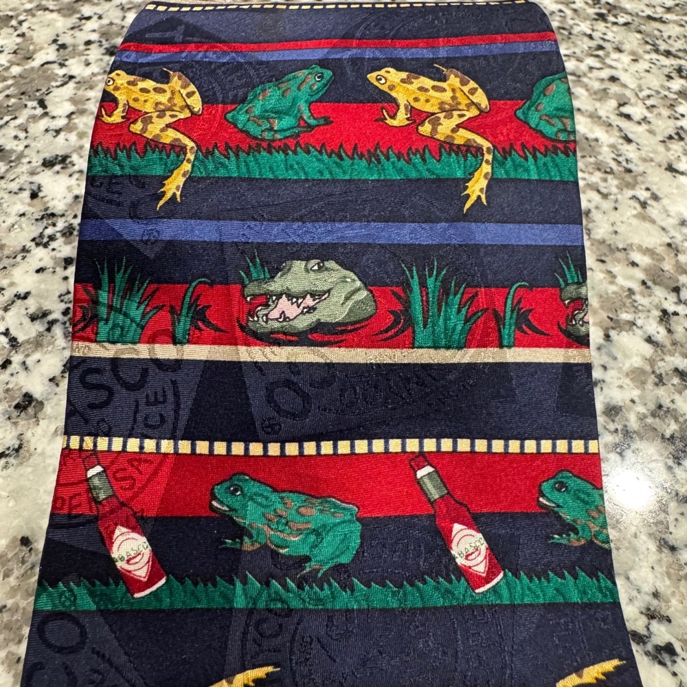 Vintage Tabasco Silk Tie –‎ Frogs, Alligators, Louisiana Swamp Novelty Necktie - Picture 8 of 8